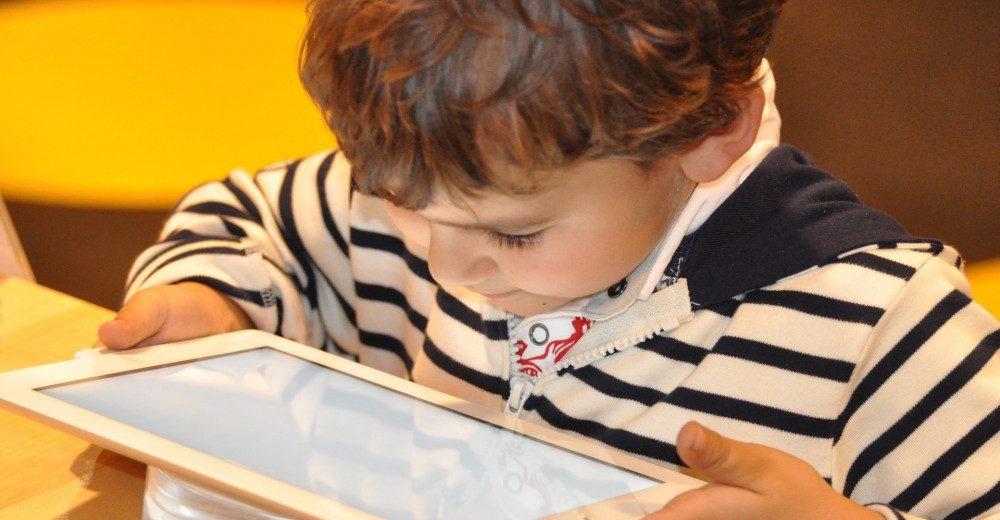 Noticed Changes in Your Child’s Behaviour? It Could Be Prolonged Screen Exposure