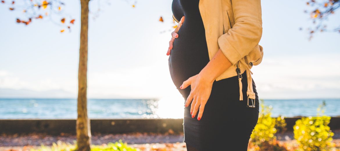 Thyroid in Pregnancy in Hindi : प्रेगनेंसी के दौरान थायराइड में क्या करें?